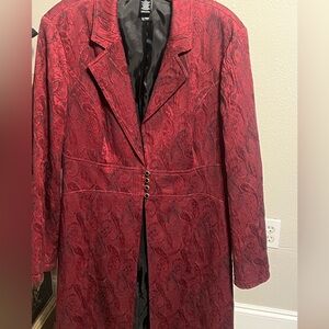 Bisou Bisou Michele Bohbot – Size 16
Red & Black Paisley Textured Blazer